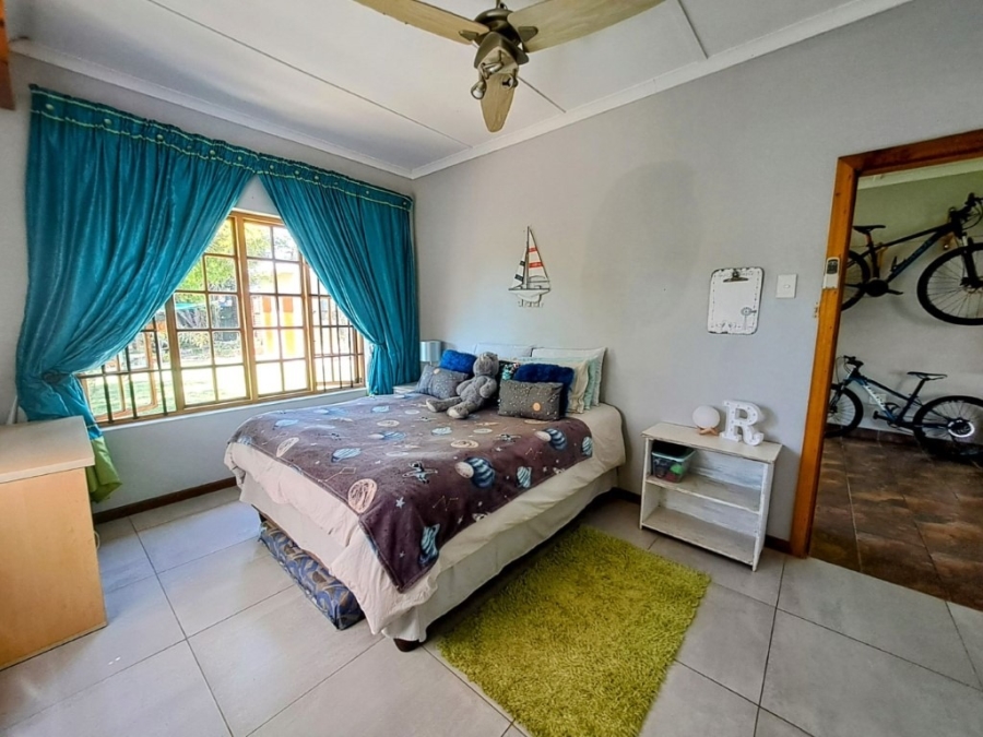 To Let 4 Bedroom Property for Rent in Woodleigh Eastern Cape